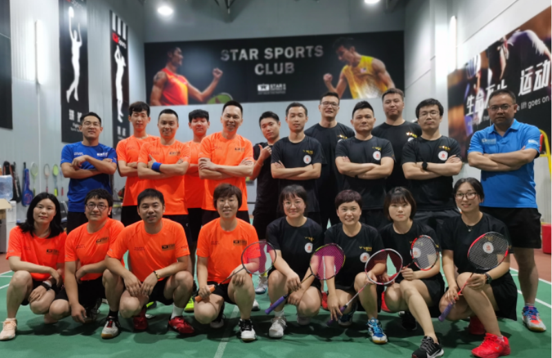 挥洒汗水，激情一夏——星空(中国)第一届对外羽毛球挑战赛圆满结束